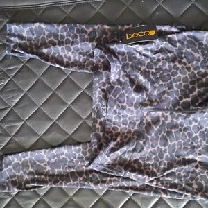 Leopard leggings size large